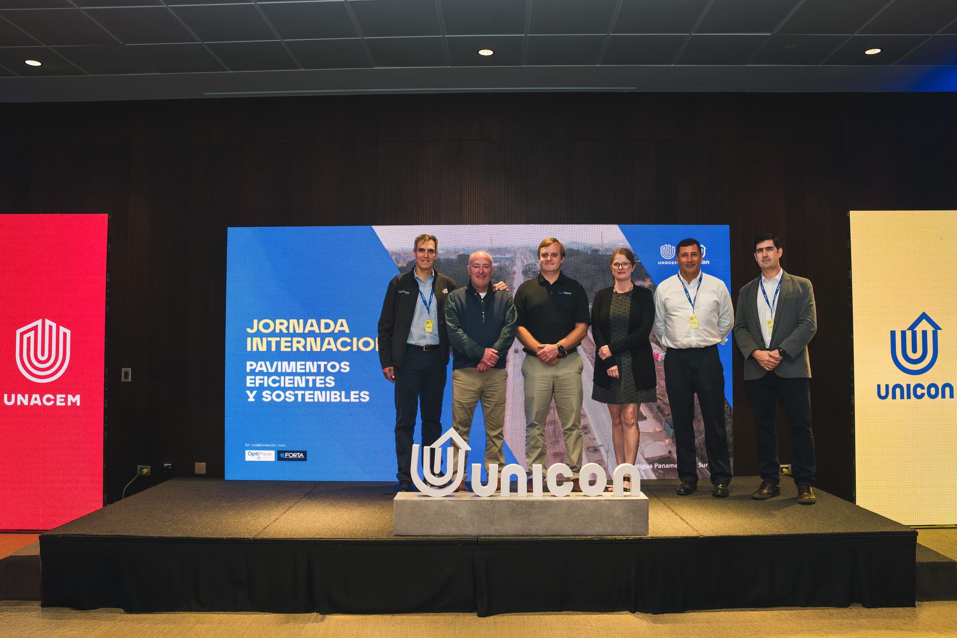 Eficiencia y Sostenibilidad: UNACEM, a través de su marca UNICON, lidera la Jornada Internacional de Pavimentos